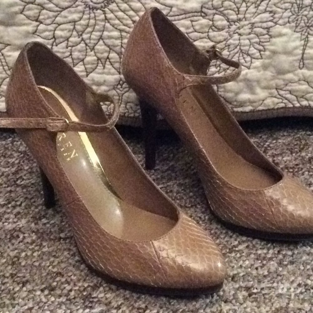 Ralph Lauren’s stiletto shoes